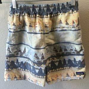 Patagonia boys baggies short. Size M. Swim trunk. Blue, orange, brown, print.